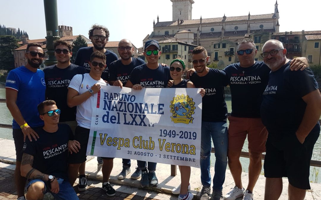 Il VC Pescantina in viaggio verso il Raduno Vespistico del LXXale Vespa Club Verona